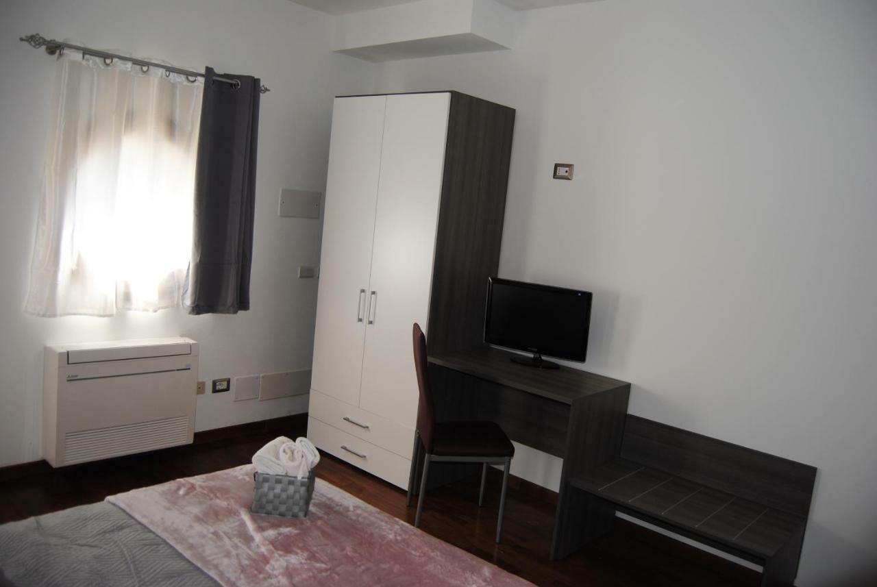 B&B Kenzia Olbia Buitenkant foto